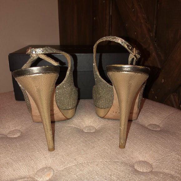 Jimmy Choo gold sling back - Picture 5 of 6